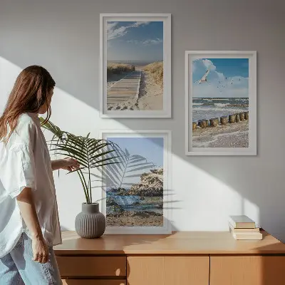 Conjunto de quadros decorativos modernos passarela de madeira na praia com penhascos