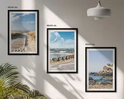 Conjunto de quadros decorativos modernos passarela de madeira na praia com penhascos