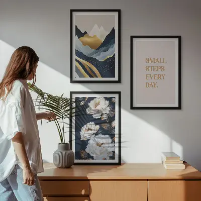 Conjunto de quadros para sala de estar com estampa de inspiração abstrata de montanhas e flores