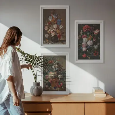 Composição de quadros moderna com arranjos de flores em vasos