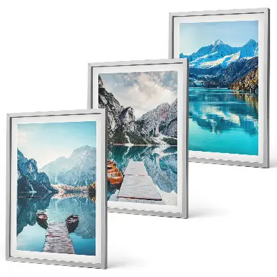 Composição de quadros moderna com barcos em lagos de montanha