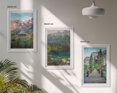 Composição de quadros moderna paisagem montanhosa, lago, ponte