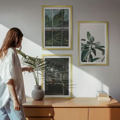 Composição de quadros moderna com folhas verdes na janela
