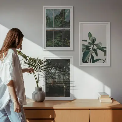Composição de quadros moderna com folhas verdes na janela