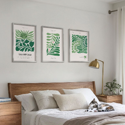 Conjunto de 3 quadros com moldura Formas de plantas com folhas verdes