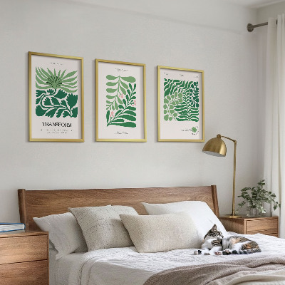 Conjunto de 3 quadros com moldura Formas de plantas com folhas verdes