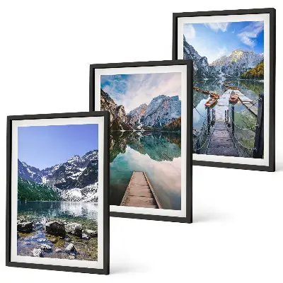 Composição de quadros moderna montanhas, lagos e píeres de madeira