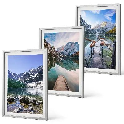 Composição de quadros moderna montanhas, lagos e píeres de madeira