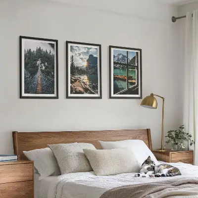 Conjunto de 3 quadros com moldura com paisagem de ponte, floresta, lago, barcos e montanhas