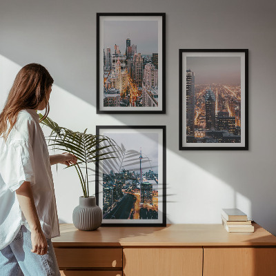 Conjunto de 3 quadros com moldura Cidades à noite, arranha-céus iluminados