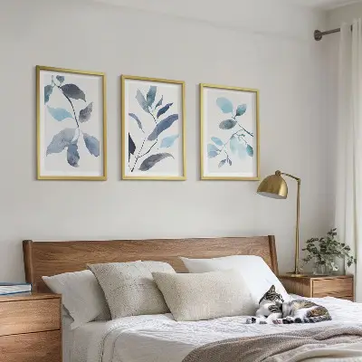 Composição de quadros moderna com folhas azuis em aquarela