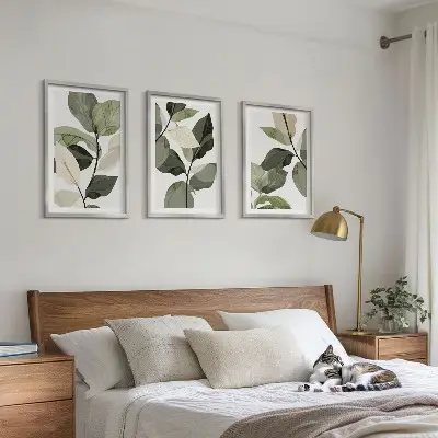Composição de quadros moderna com folhas de plantas pintadas em estilo boho