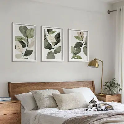 Composição de quadros moderna com folhas de plantas pintadas em estilo boho