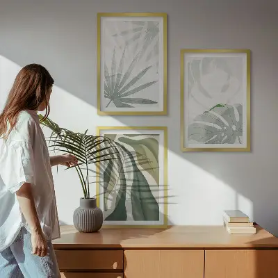 Conjunto de quadros para sala de estar com estampas de folhas de plantas em tons de verde e cinza