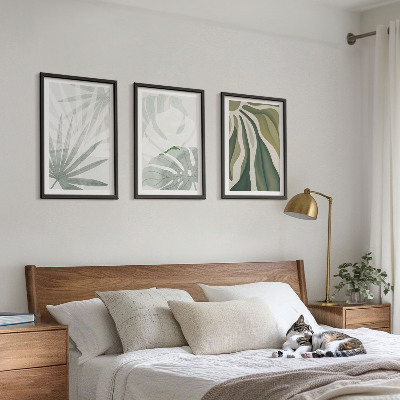 Conjunto de quadros para sala de estar Folhas de plantas em tons de verde e cinza.