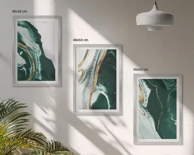 Conjunto de 3 quadros com moldura com estampas de padrões abstratos em tinta verde