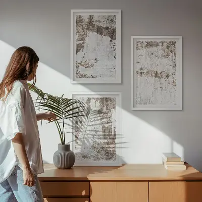 Conjunto de 3 quadros com moldura com padrões abstratos em branco e marrom