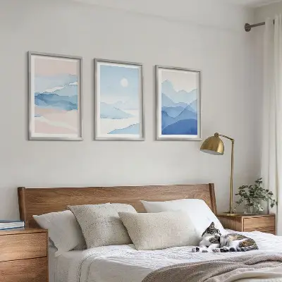 Conjunto de 3 quadros com moldura montanhas em aquarela azuis e rosas