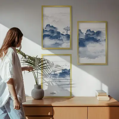 Conjunto de 3 quadros com moldura com estampas de montanhas, nuvens, árvores e pássaros