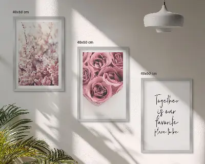 Conjunto de 3 quadros com moldura com estampas de buquês de rosas e inscrição