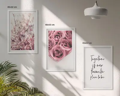 Conjunto de 3 quadros com moldura com estampas de buquês de rosas e inscrição
