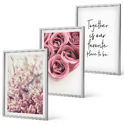 Conjunto de 3 quadros com moldura com estampas de buquês de rosas e inscrição