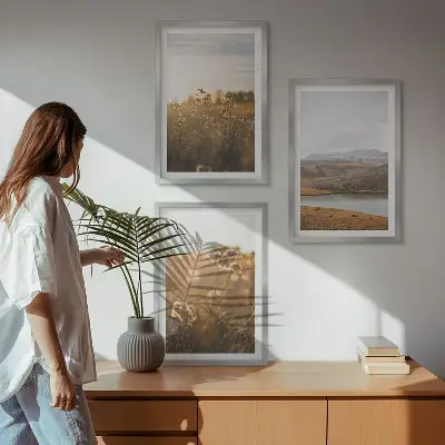 Conjunto de quadros decorativos modernos com paisagens de prados, montanhas e lago