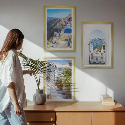 Conjunto de quadros para sala de estar com tema de arquitetura de Santorini Oia