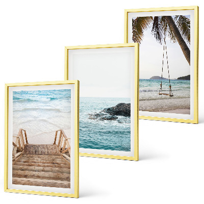 Conjunto de 3 quadros com moldura Balanço de praia com escada