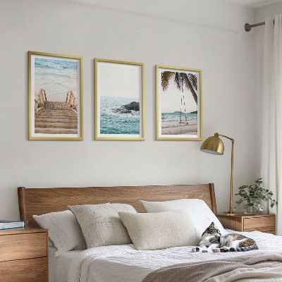 Conjunto de 3 quadros com moldura Balanço de praia com escada