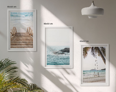 Conjunto de 3 quadros com moldura Balanço de praia com escada