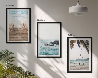 Conjunto de 3 quadros com moldura Balanço de praia com escada
