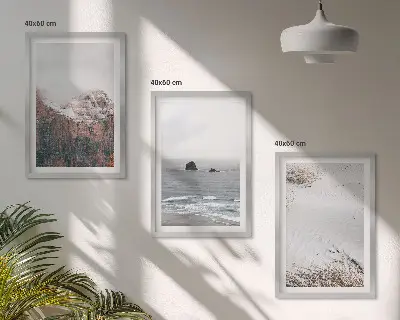 Composição de quadros moderna com temática de montanhas, nuvens, mar e areia