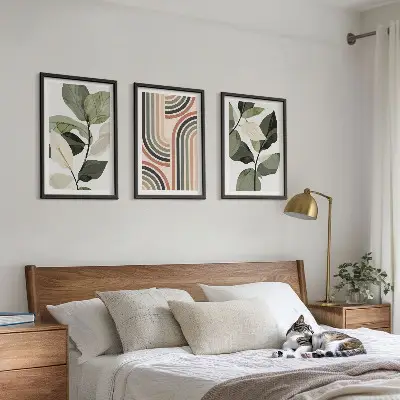 Conjunto de 3 quadros com moldura com motivos geométricos de plantas