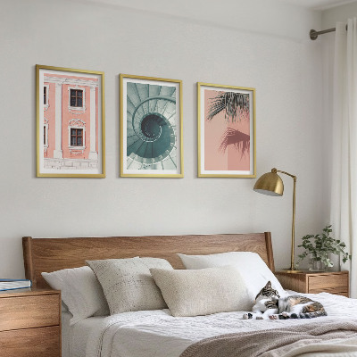Conjunto de 3 quadros com moldura Arquitetura Espiral Pastel