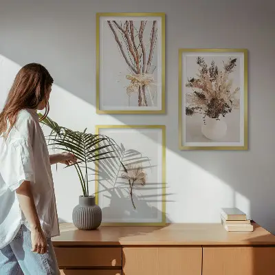 Composição de quadros moderna com ramos de flores minimalistas