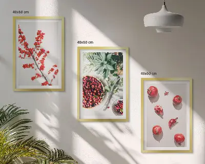 Composição de quadros moderna com temática de frutos vermelhos em estilo minimalista