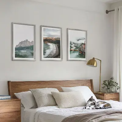 Conjunto de 3 quadros com moldura estampa de casa de madeira nas praias da montanha