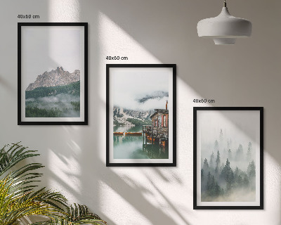 Conjunto de 3 quadros com moldura Montanhas, lago, chalé, neblina