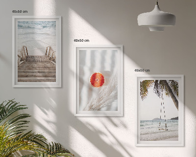 Composição de quadros moderna férias com escadas de madeira na praia