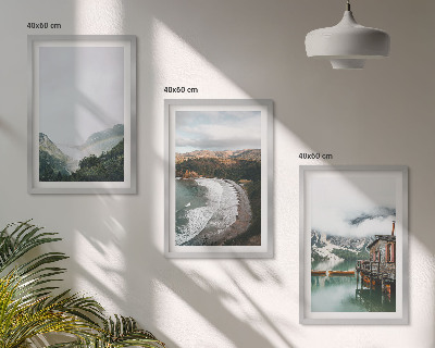 Conjunto de 3 quadros com moldura Montanhas, praia, nuvens, água