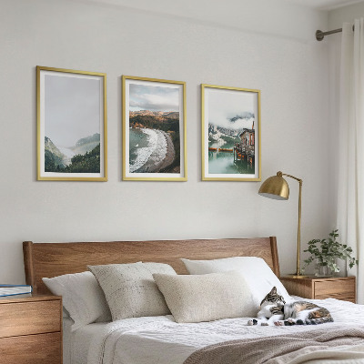 Conjunto de 3 quadros com moldura Montanhas, praia, nuvens, água