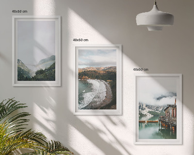 Conjunto de 3 quadros com moldura Montanhas, praia, nuvens, água