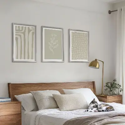 Conjunto de quadros para sala de estar com padrões geométricos de plantas