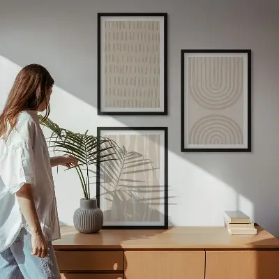 Composição de quadros moderna com padrões abstratos em tons de bege