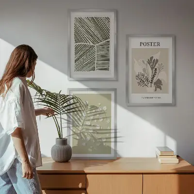 Conjunto de quadros para sala de estar com motivos vegetais discretos