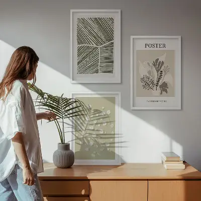 Conjunto de quadros para sala de estar com motivos vegetais discretos