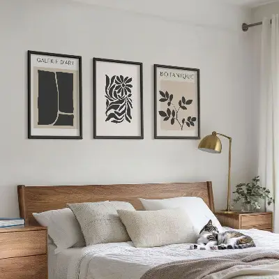 Conjunto de quadros para sala de estar com padrões abstratos de plantas