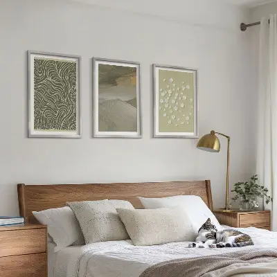 Conjunto de 3 quadros com moldura estampa de padrões abstratos de ondas florais