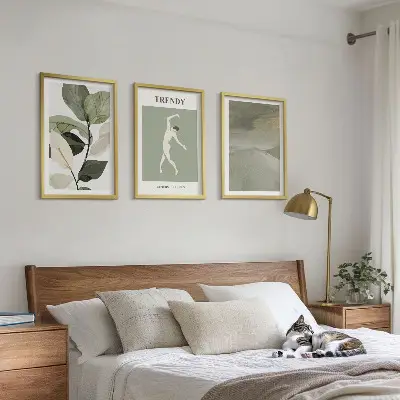Conjunto de quadros para sala de estar com padrões abstratos de silhuetas de plantas